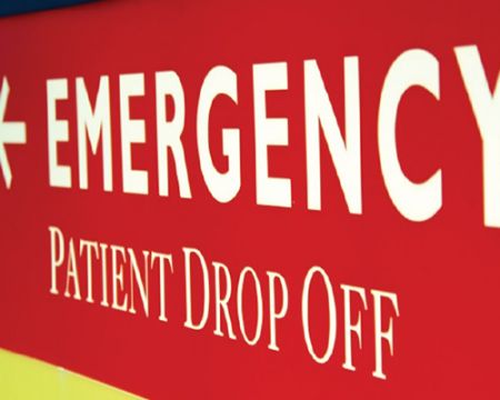 Photo of emergency room sign